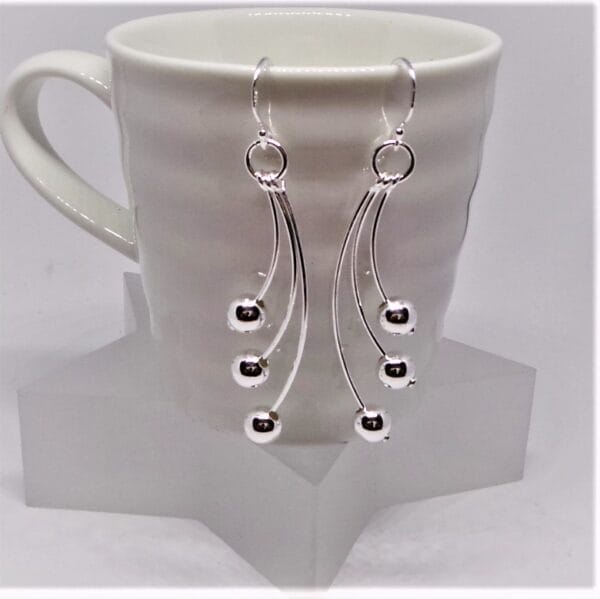 Stunning Annalisa Sterling Silver Drop Earrings