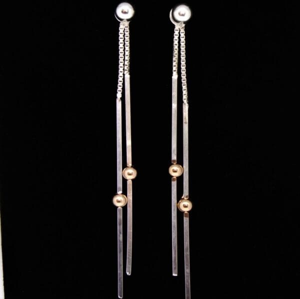 Stylish Sterling Silver Oda Drop Earrings